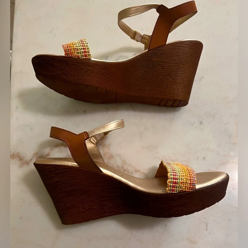 Italian Shoemakers Beaded Wedge Sandal Women 8 Ankle Strap Glam Party